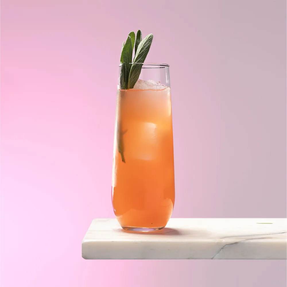 Bittersweet: gin, pink grapefruit and sage